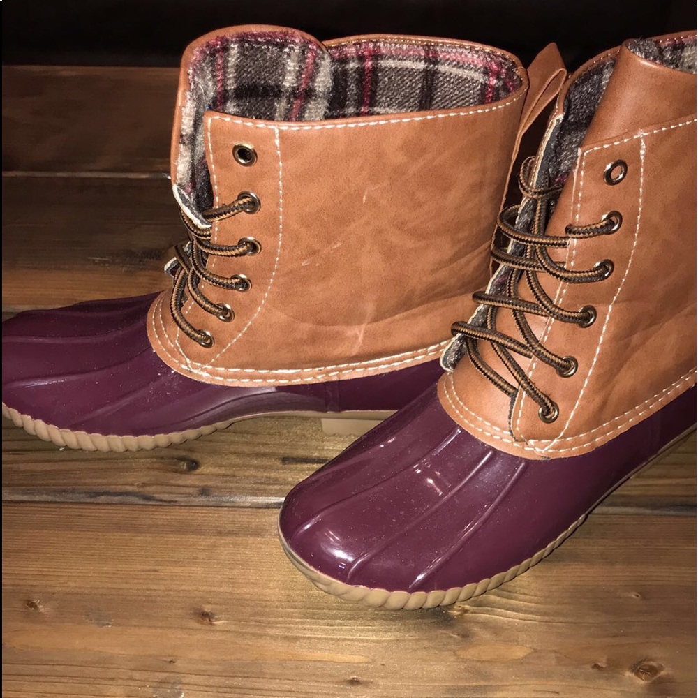 Boutique duck boots
